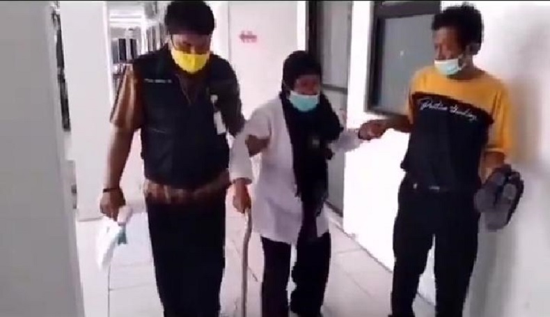 Viral, Guru Honorer Bertongkat Ikut Seleksi P3K, Netzen: Harusnya Langsung Diangkat ASN 