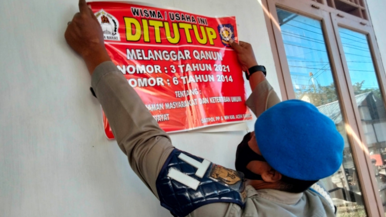 Diduga Kerap Jadi Lokasi Prositusi, Losmen di Aceh Barat Disegel Satpol PP