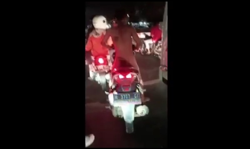Heboh Pemotor Telanjang Ugal-Ugalan di Jalanan Kota Sidoarjo 