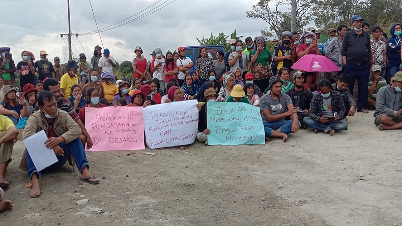 Ratusan Warga Kandibata Geruduk Proyek Pembangunan PLHM, Ini Penyebabnya