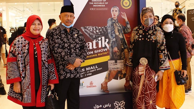 KBRI Abu Dhabi Gelar Peragaan Busana Batik Yang Out Of The Box, Ini ...