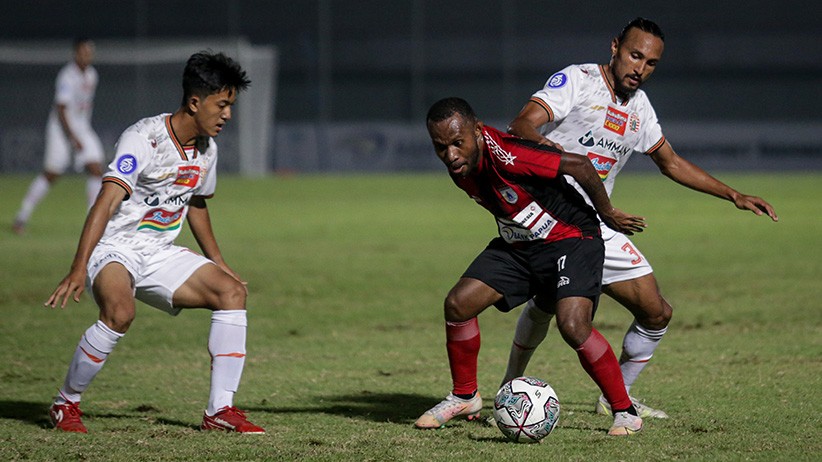 Persija Jakarta Ditahan Imbang Persipura Jayapura 0-0 - Bagian 1