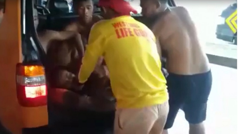 Sekeluarga Tenggelam di Pantai Palabuhanratu, 2 Dievakuasi Selamat 1 Hilang