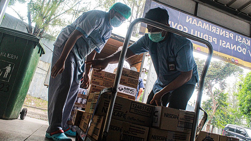 MNC Peduli Salurkan Bantuan kepada Tenaga Kesehatan RSUP Persahabatan - Bagian 2