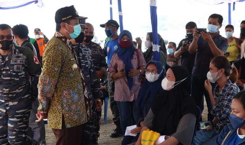 TNI AL Gelar Serbuan Vaksinasi di Pelabuhan Rembang, Sasar 1.000 Orang