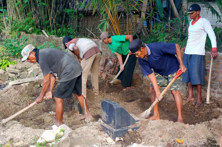 Sulit Dikenali, Mayat Telanjang yang Mengambang di Sungai Serang Kulonprogo Dimakamkan