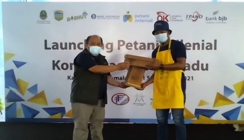 Ridwan Kamil Luncurkan Petani Milenial Komoditas Lebah Madu, Tinggal di Desa Rejeki Kota 