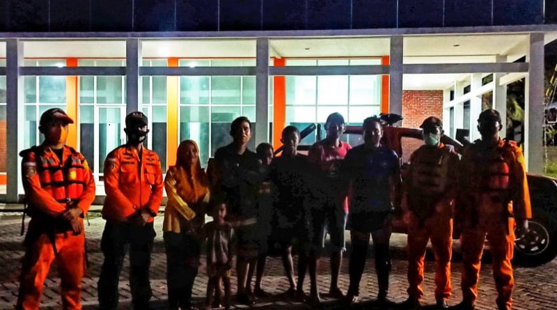 Tim SAR Selamatkan 5 Penumpang Longboat Mati Mesin di Perairan Pulau Morotai