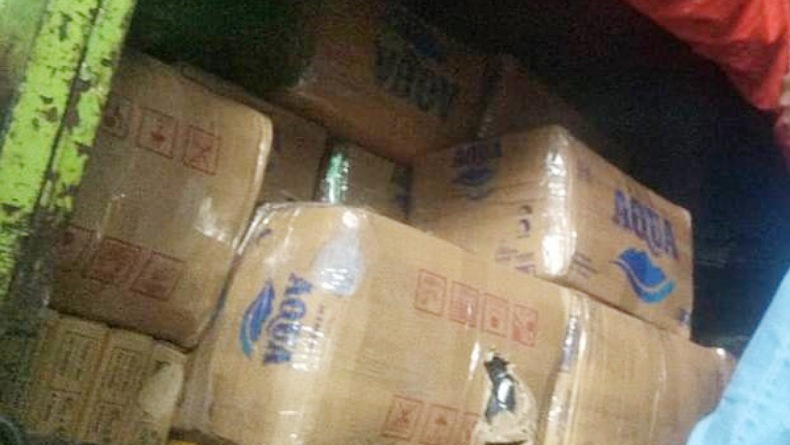 title Penyelundupan 500 Liter Miras Cap Tikus ke Sitaro Digagalkan Polsek KPS Bitung  Penyelundupan 500 Liter Miras Cap Tikus ke Sitaro Digagalkan Polsek KPS Bitung