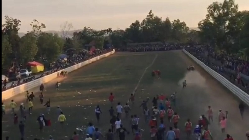 Viral Karapan Sapi di Bangkalan Dipadati Ribuan Penonton Tanpa Protokol Kesehatan 