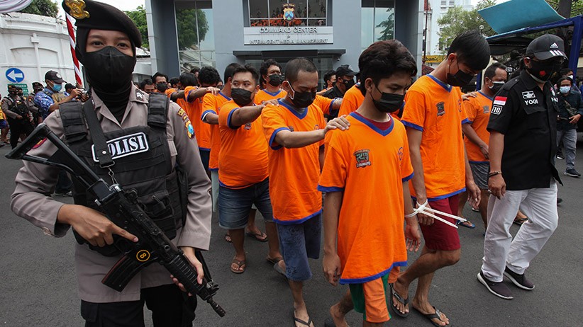 Polrestabes Surabaya Musnahkan 39,4 Kg Sabu Hasil Operasi Tumpas Narkoba Semeru - Bagian 3