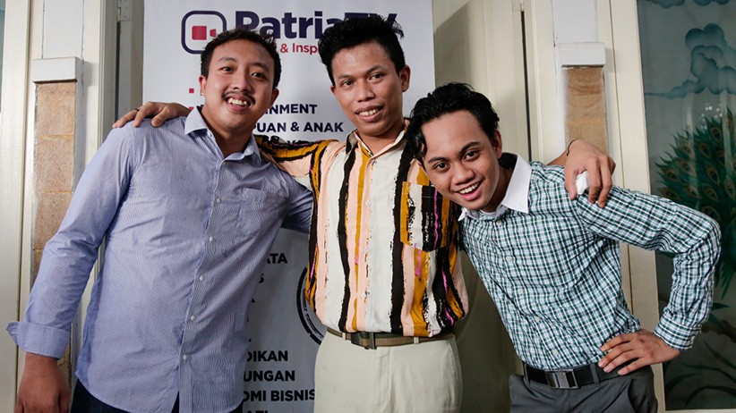 Ekspresi Trio Warkopi Meminta Maaf dan Turunkan Semua Konten Komersial - Bagian 1