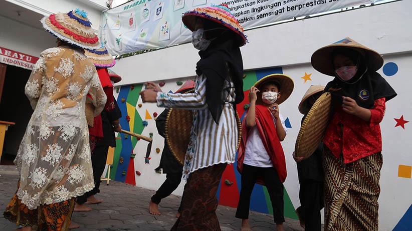 Pelajar Surabaya Suguhkan Drama Virtual Petani di Hari Tani Nasional 2021 - Bagian 1