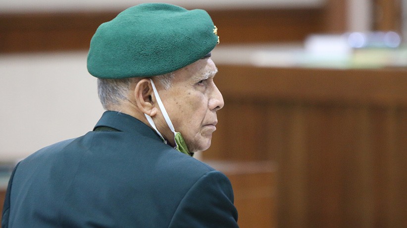 Kivlan Zen Divonis 4 Bulan 15 Hari Penjara karena Simpan Senjata Api dan Amunisi - Bagian 1