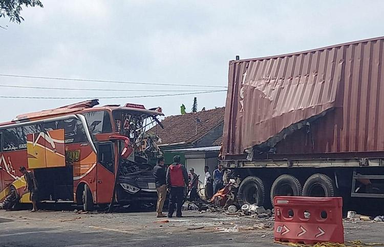 Sopir Truk Terlibat Kecelakaan Maut di Temon Kulonprogo Jadi Buronan Polisi