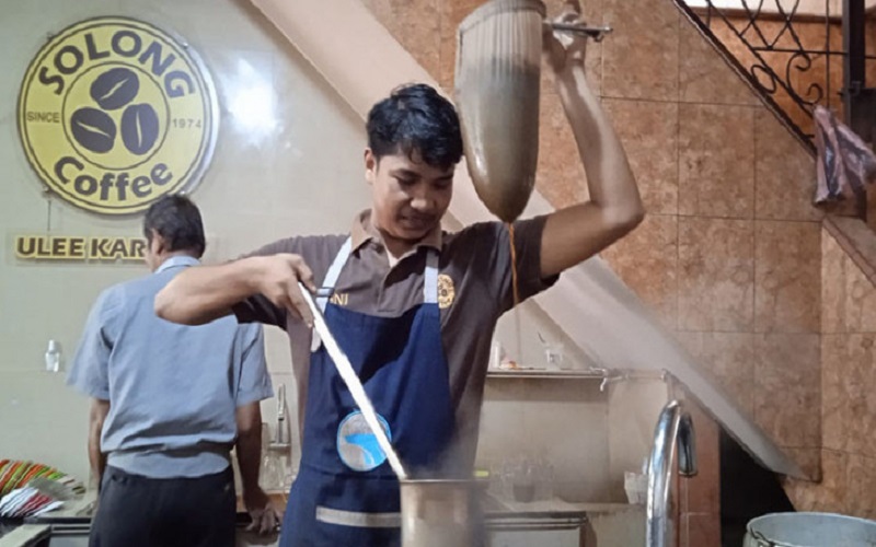 Mengintip Bisnis Warung Kopi di Banda Aceh