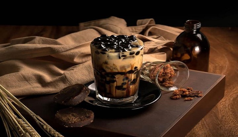 10 Tempat Kopi di Bandung Jawa Barat, Nomor 5 Bisa Makan-Minum di Atas Kolam