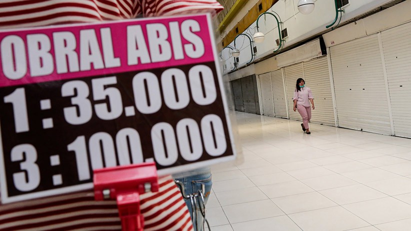 Suasana Sepi Mal Blok M akibat Pandemi - Bagian 2