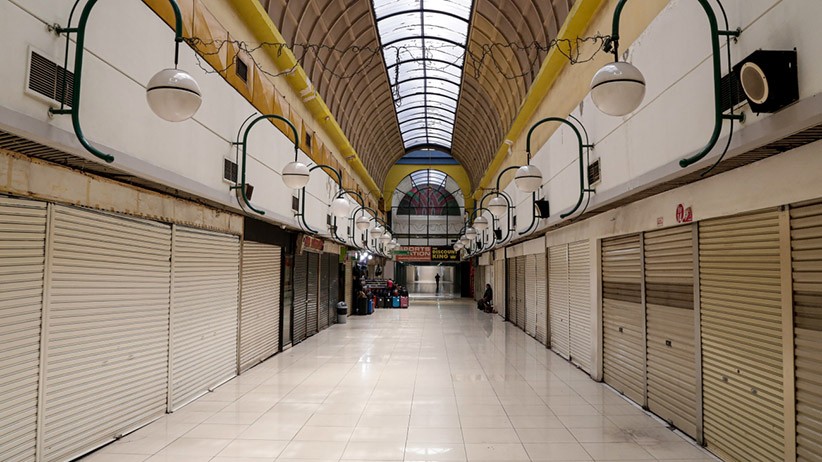 Suasana Sepi Mal Blok M akibat Pandemi - Bagian 1