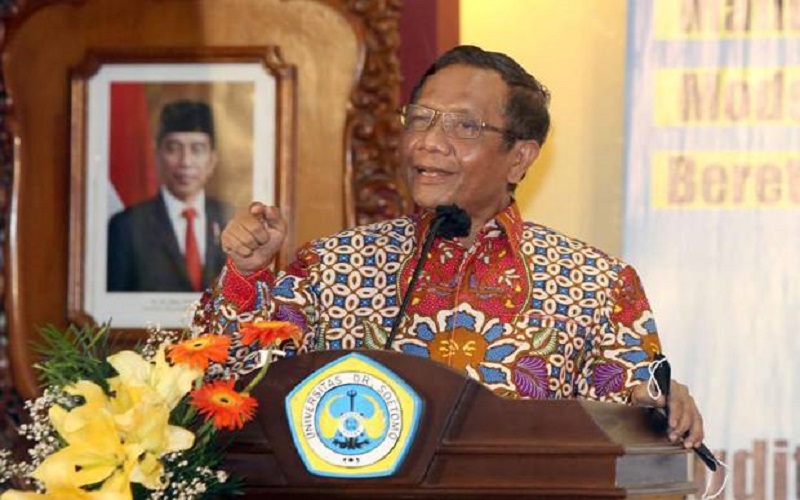 title Mahfud MD: Jangan Terburu-buru Putuskan Pembakar Mimbar Masjid Orang Gila Mahfud MD: Jangan Terburu-buru Putuskan Pembakar Mimbar Masjid Orang Gila