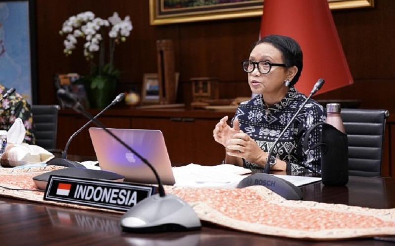 Kasus Covid-19 Turun, Menlu Minta Sejumlah Negara Hapus Indonesia dari Red List Covid-19