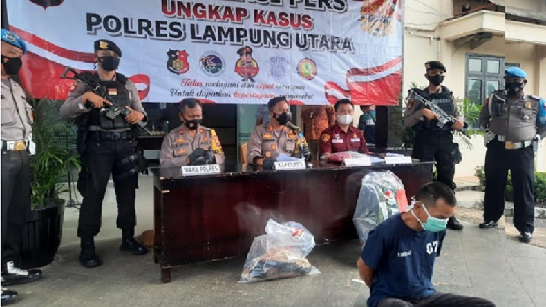 Polisi Tangkap Pembunuh Warga di Lampung Utara yang Sembunyi di Sumsel