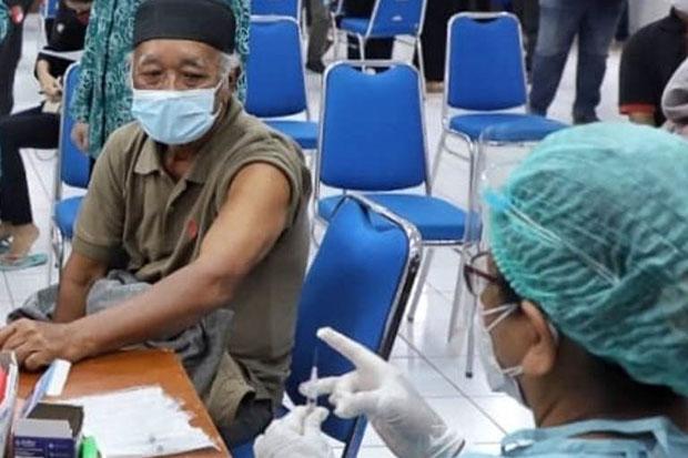 335 Penyandang Disabilitas Disuntik Vaksin Sinopharm Dosis 2   