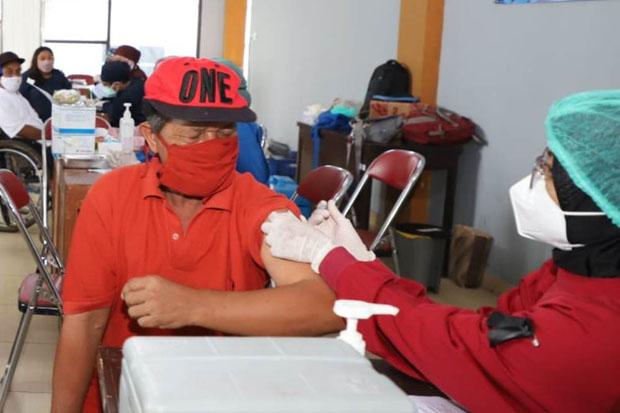 title  Vaksinasi Sleman Dosis Pertama Sudah 70 Persen, Warga Tetap Harus Patuhi Prokes  Vaksinasi Sleman Dosis Pertama Sudah 70 Persen, Warga Tetap Harus Patuhi Prokes