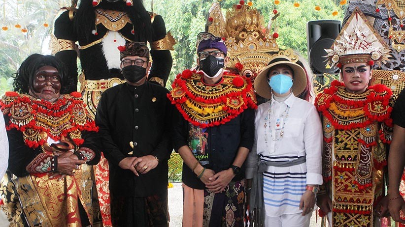 Kunjungi Desa Kelahiran I Gusti Ngurah Rai, Sandiaga Uno Disebut sebagai Pemimpin Idaman Kaum Milenial - Bagian 3