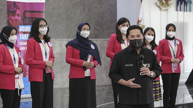 Momen Erick Thohir bersama 6 Perempuan Muda Calon Menteri dan Dirut BUMN - Bagian 2