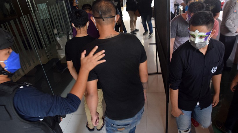7 Orang Digerebek saat Pesta Seks di Rumah Kos Kota Solo - Bagian 4