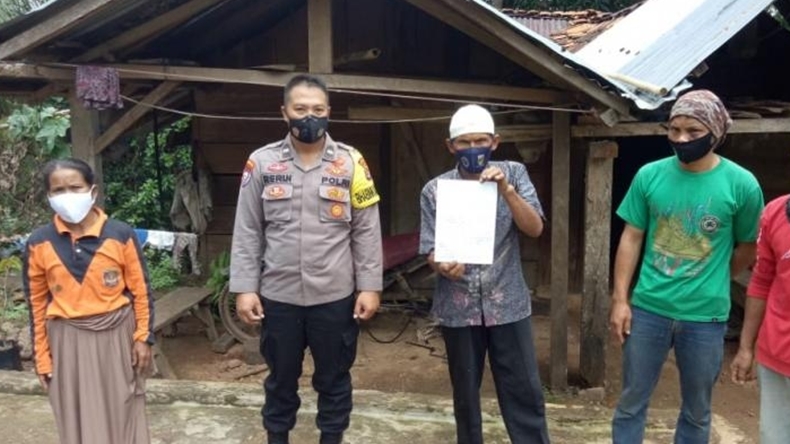 Tak Terima Ditegur, Pria di Tanggamus Cekik Ayah Kandung 