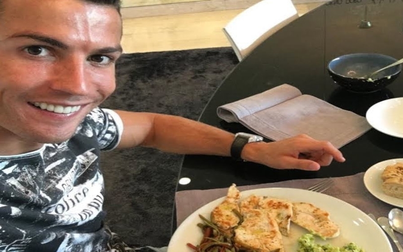 Hewan Ini Jadi Menu Sehat Cristiano Ronaldo, Rekan Setimnya di MU Tak Doyan