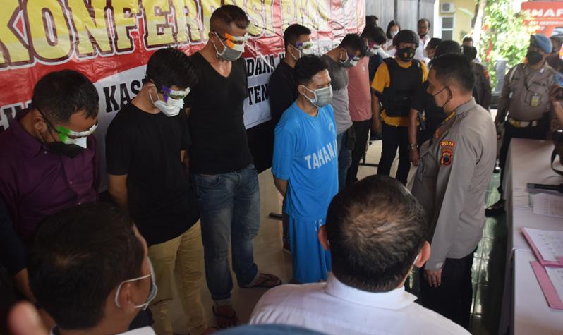 Polda Jateng Gerebek Pesta Seks Sesama Jenis di Solo, 6 Terapis dan 1 Muncikari Ditangkap
