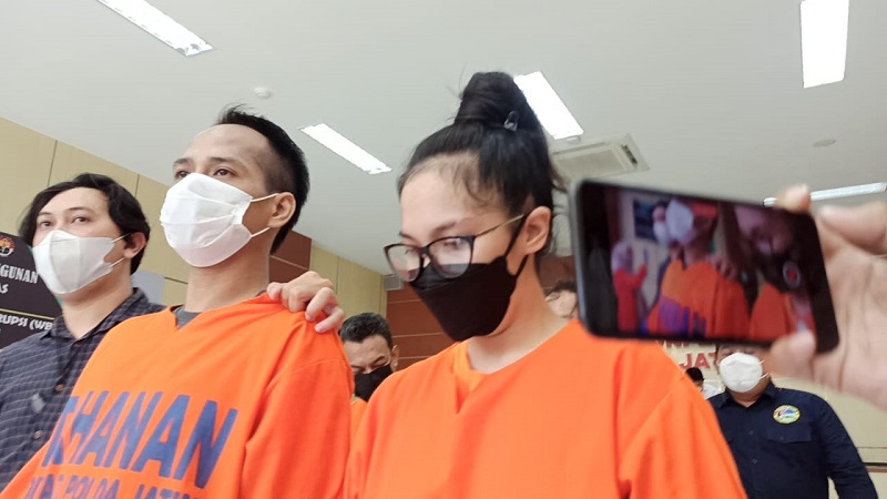 title Tangkap 4 Pengedar Narkoba Jaringan Internasional, Polda Jatim Amankan 4 Kg Sabu Tangkap 4 Pengedar Narkoba Jaringan Internasional, Polda Jatim Amankan 4 Kg Sabu