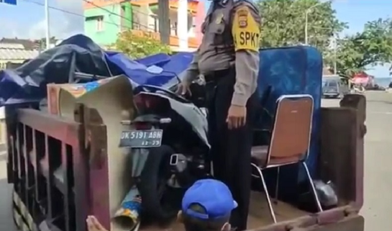 Cegat Truk, Polisi di Pelabuhan Padangbai Temukan 48 Motor Bodong Hendak Dikirim ke NTB