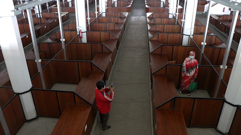 Daftar Ulang Pedagang Jelang Menempati Lapak di Pasar Johar Semarang - Bagian 2