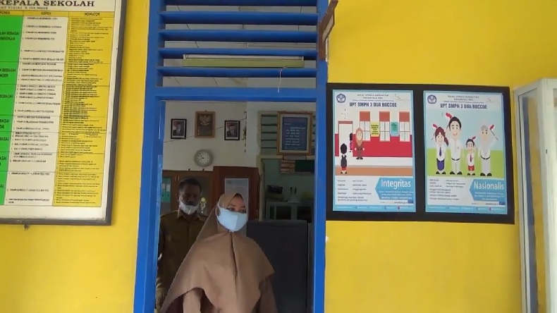 Viral Guru Ceramahi Siswa Berjam-jam, Pelajar Tahan Lapar hingga Nyaris Pingsan