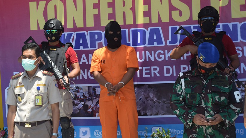 Ditpolairud Polda Jateng Gagalkan Penjualan Ribuan Benih Lobster Ilegal - Bagian 3