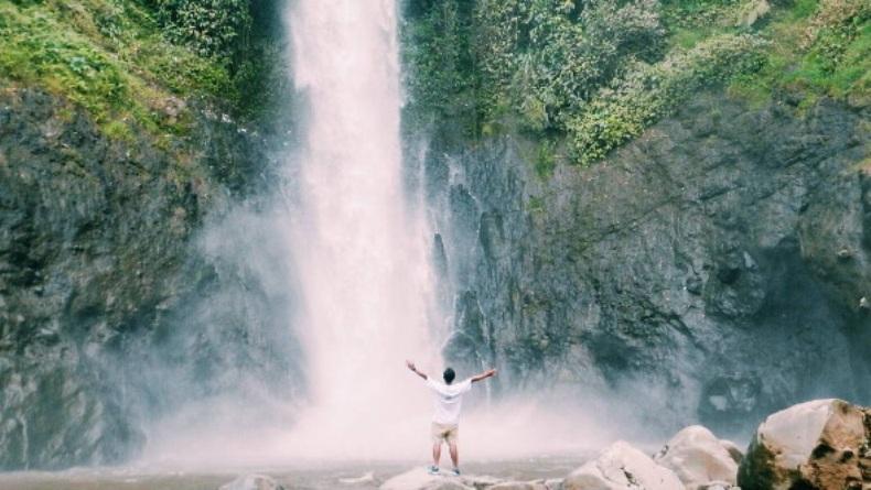 title 15 Tempat Wisata di Banjarnegara Jawa Tengah, Nomor 6 Konon Bisa Bikin Awet Muda 15 Tempat Wisata di Banjarnegara Jawa Tengah, Nomor 6 Konon Bisa Bikin Awet Muda