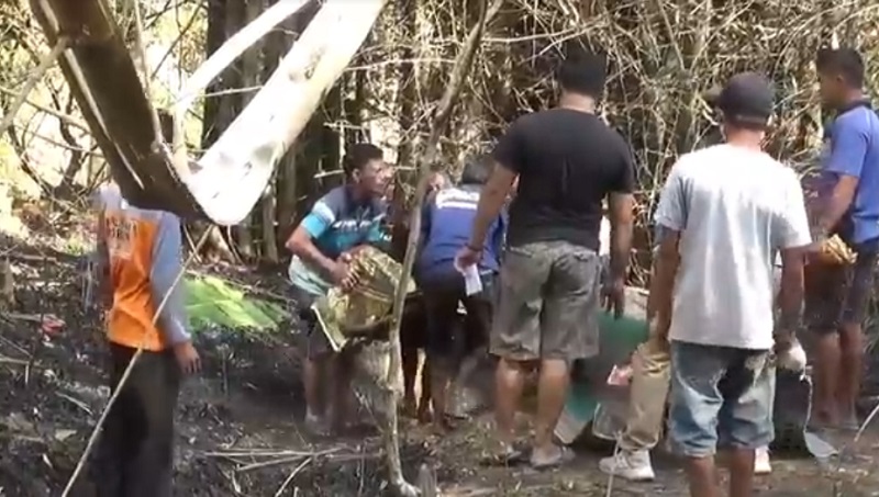 title Tragis, Nenek 89 Tahun di Ponorogo Tewas Terbakar saat Bersihkan Sampah Tragis, Nenek 89 Tahun di Ponorogo Tewas Terbakar saat Bersihkan Sampah