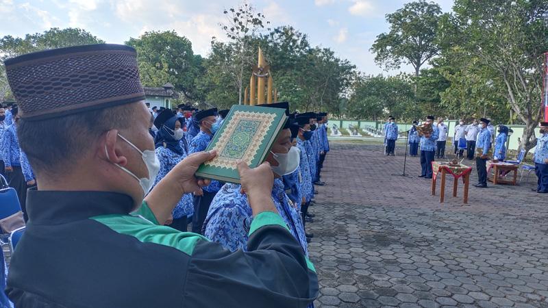 Ratusan Pejabat Pemkab Blora Dilantik di Taman Makam Pahlawan, Ini Tujuannya
