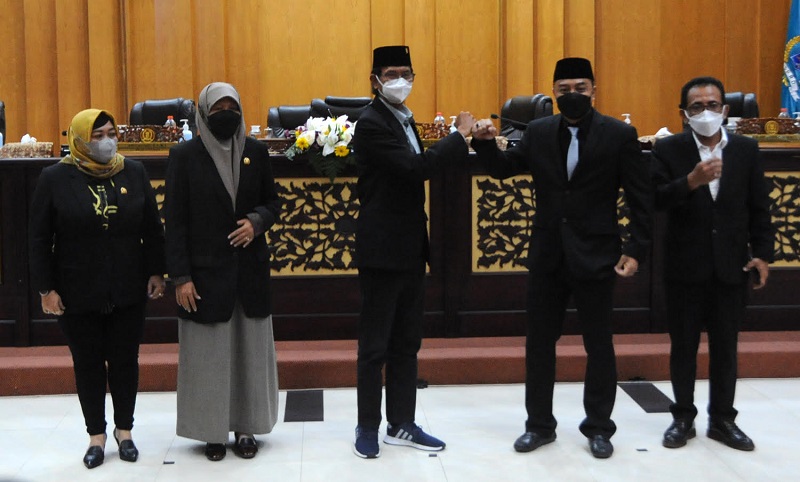 Perubahan APBD Surabaya 2021 Ditetapkan Rp8,9 Triliun, Prioritas untuk Pemulihan Ekonomi 