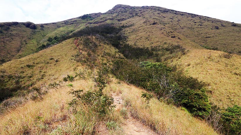 Gua Tempat Ritual Ini Menyimpan Pemandangan Indah saat Matahari Tenggelam - Bagian 4