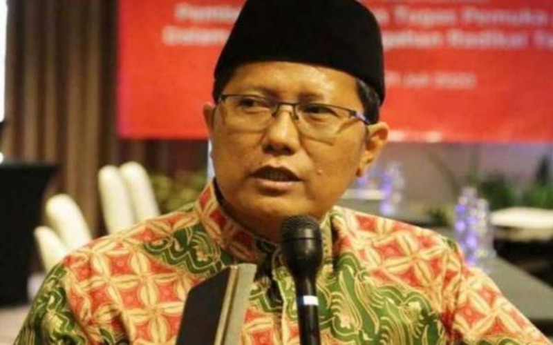 Ketua Komisi Dakwah MUI Imbau Rapatkan Shaf Sholat, Renggang saat Zikir