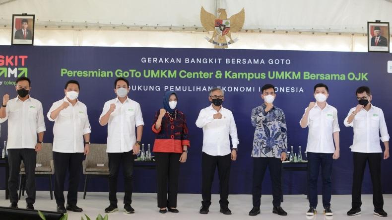 Resmikan GoTo UMKM Center di Solo, Ini Harapan Wimboh Santoso