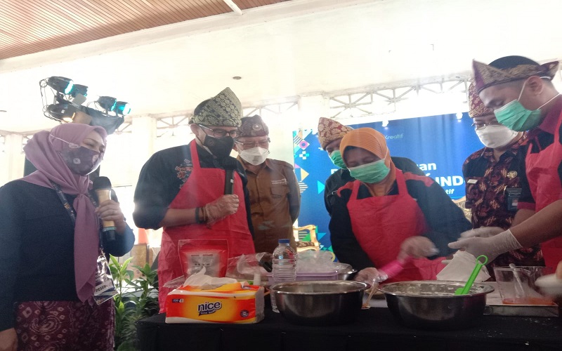 Sandiaga Uno Dorong Pempek Palembang Tembus Pasar Internasional