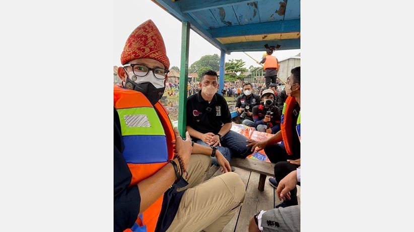 Sandiaga Uno Berikan Solusi bagi Pemuda Desa Burai Sumsel yang Terdampak Pandemi  - Bagian 4