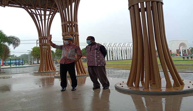 Usung Misi Jabar Sahabat Papua, Ridwan Kamil Resmikan Wajah Baru Alun-Alun Sorong