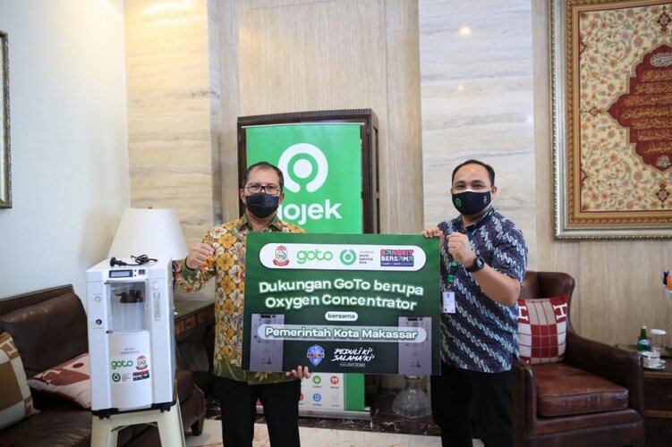 title Gojek Indonesia Donasikan 15 Unit Oksigen Konsentrator ke Pemkot Makassar Gojek Indonesia Donasikan 15 Unit Oksigen Konsentrator ke Pemkot Makassar